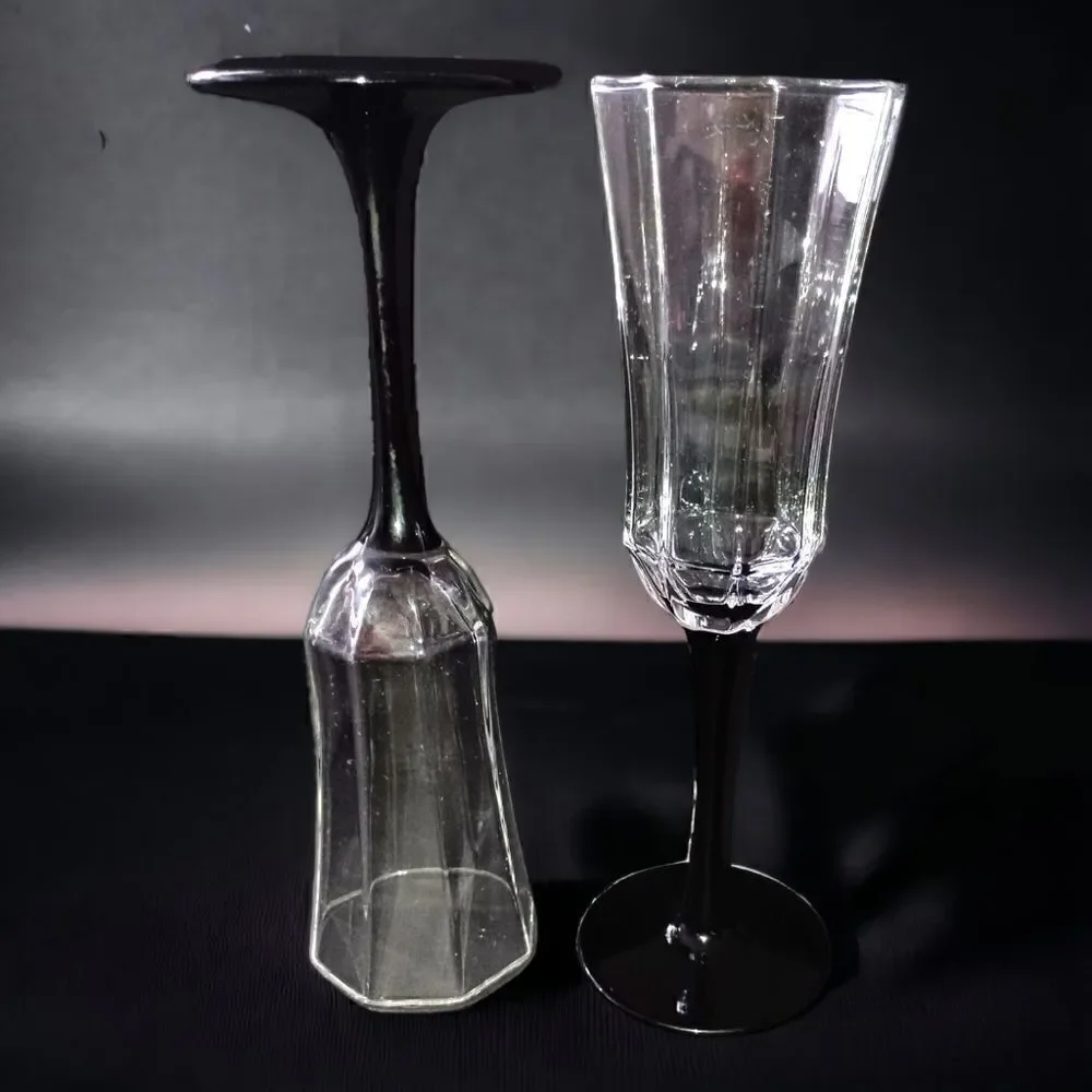 2 Luminarc Arcoroc Octime Domino Champagne Flutes Glasses France Set Black Stem.